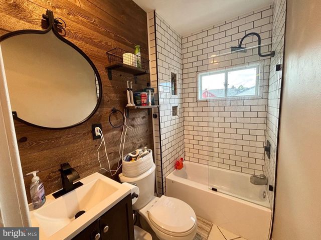 387 E NIELDS ST, West Chester, PA 19382