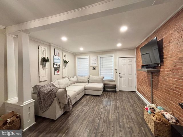 387 E NIELDS ST, West Chester, PA 19382