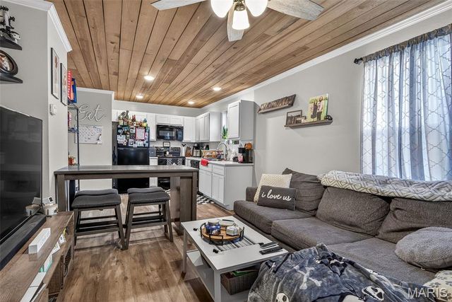 701 N Missouri Street, Potosi, MO 63664