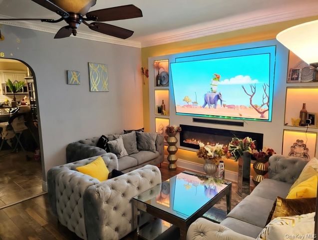 4223 Gunther Avenue, Bronx, NY 10466