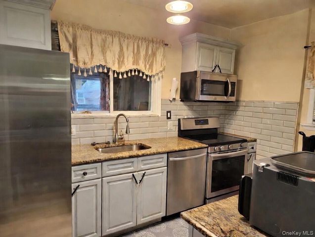 4223 Gunther Avenue, Bronx, NY 10466
