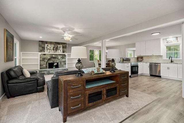 7910 E 233rd Street, Peculiar, MO 64078