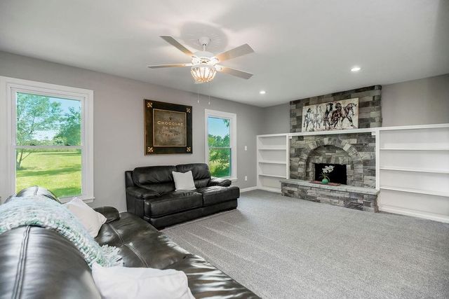 7910 E 233rd Street, Peculiar, MO 64078