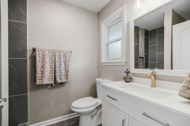 7910 E 233rd Street, Peculiar, MO 64078