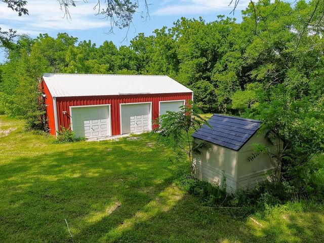 7910 E 233rd Street, Peculiar, MO 64078