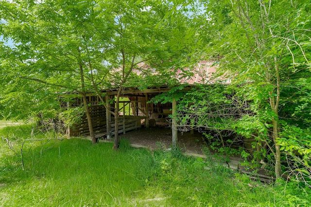 7910 E 233rd Street, Peculiar, MO 64078