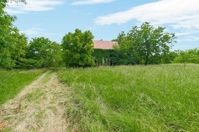 7910 E 233rd Street, Peculiar, MO 64078