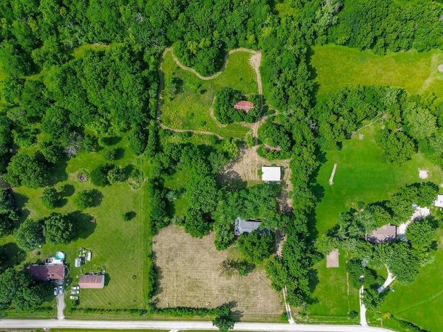 7910 E 233rd Street, Peculiar, MO 64078
