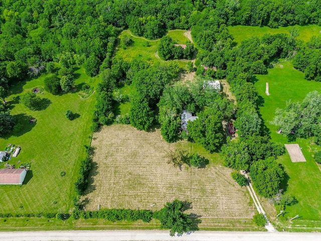 7910 E 233rd Street, Peculiar, MO 64078