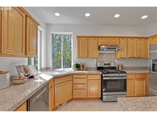 5506 Nw SKYCREST Pkwy, Portland, OR 97229