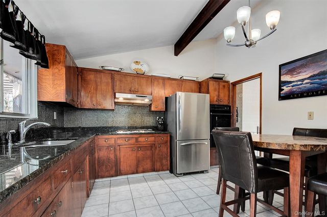 12 Deer Path Road, Tuxedo Park, NY 10987