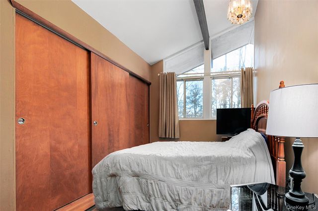 12 Deer Path Road, Tuxedo Park, NY 10987