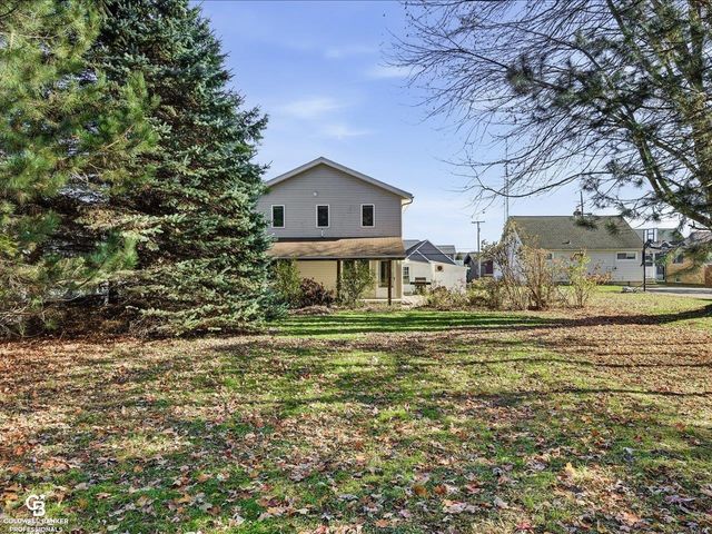 2226 River Rd Road, Marysville, MI 48040