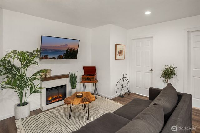 16009 Broadway Avenue, Snohomish, WA 98296