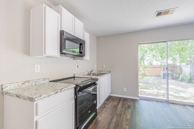 10047 SOUTHERN SUN, San Antonio, TX 78245