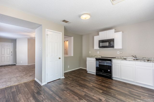 10047 SOUTHERN SUN, San Antonio, TX 78245
