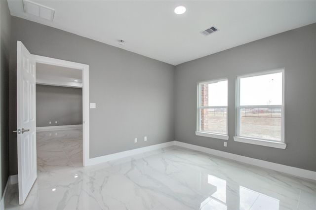 1764 Road 5722, Cleveland, TX 77327