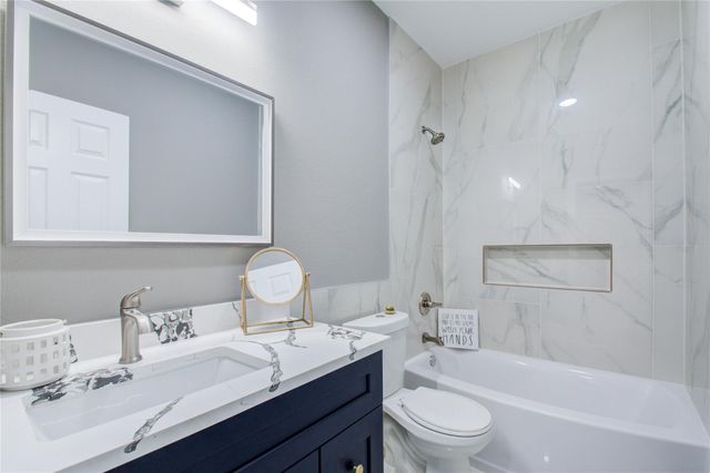 1764 Road 5722, Cleveland, TX 77327