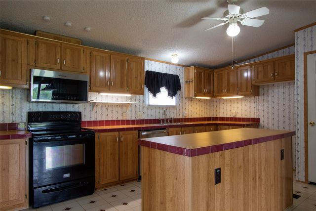 11224 Foothill Drive, Venus, TX 76084