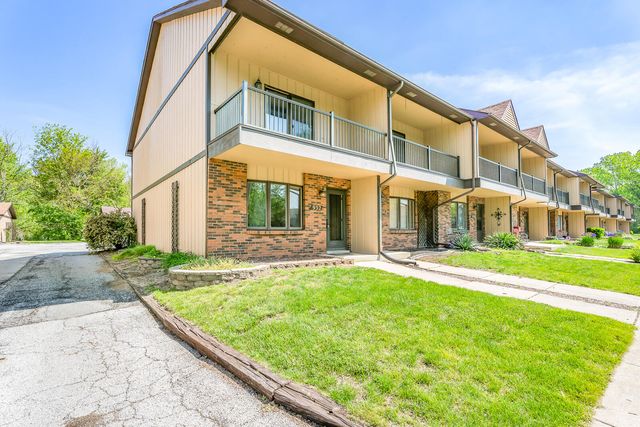 932 Jordan Circle, Schererville, IN 46375