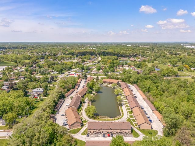 932 Jordan Circle, Schererville, IN 46375