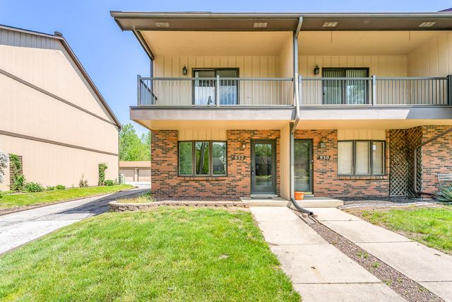 932 Jordan Circle, Schererville, IN 46375