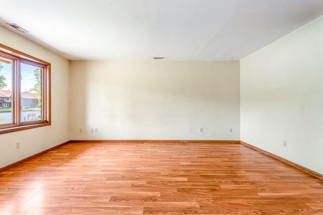 932 Jordan Circle, Schererville, IN 46375