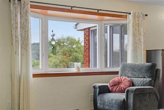 804 Redwood Drive, Cecil, PA 15057