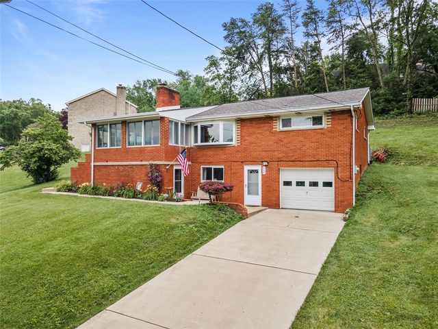 804 Redwood Drive, Cecil, PA 15057