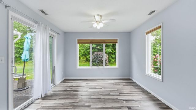 7616 Bowlander Way, Fort Wayne, IN 46835