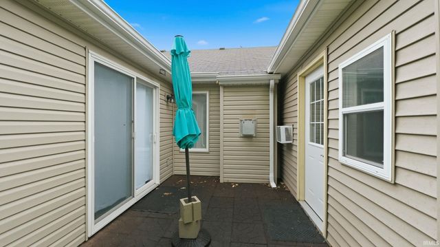 7616 Bowlander Way, Fort Wayne, IN 46835