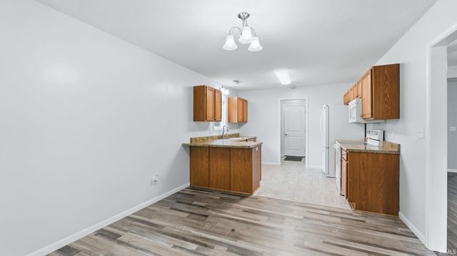 7616 Bowlander Way, Fort Wayne, IN 46835