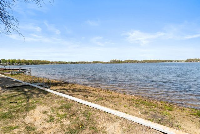 11334 E Shore Drive, Delton, MI 49046