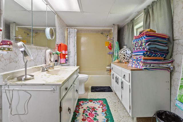 11334 E Shore Drive, Delton, MI 49046