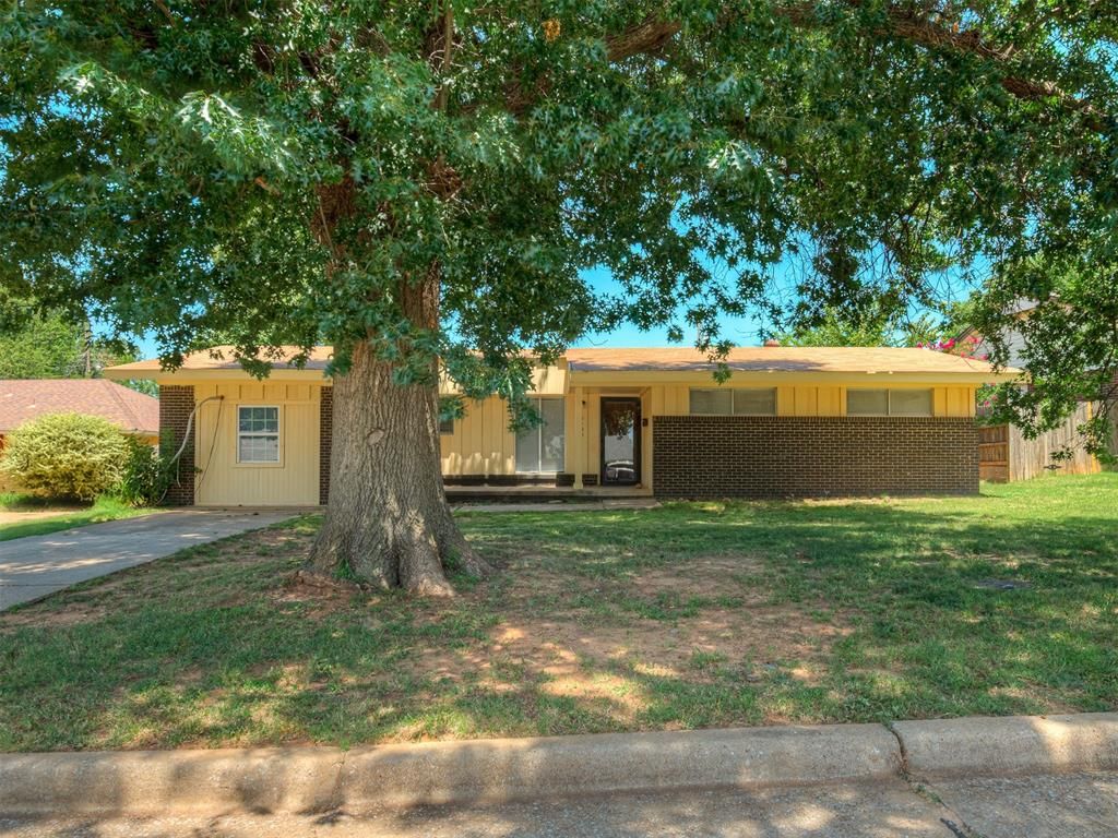 1021 W Woodcrest Drive, Oklahoma City, OK 73110