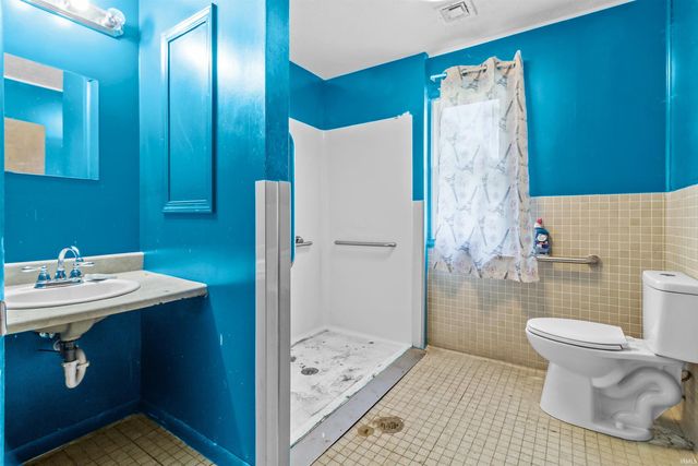 1703 S LAUREL Drive, Marion, IN 46953