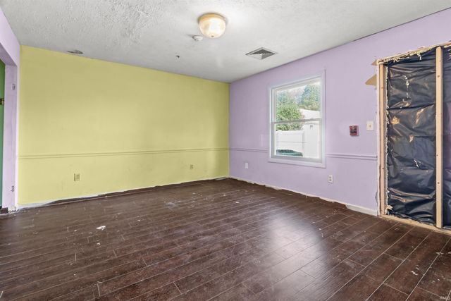1703 S LAUREL Drive, Marion, IN 46953