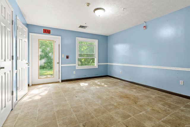 1703 S LAUREL Drive, Marion, IN 46953
