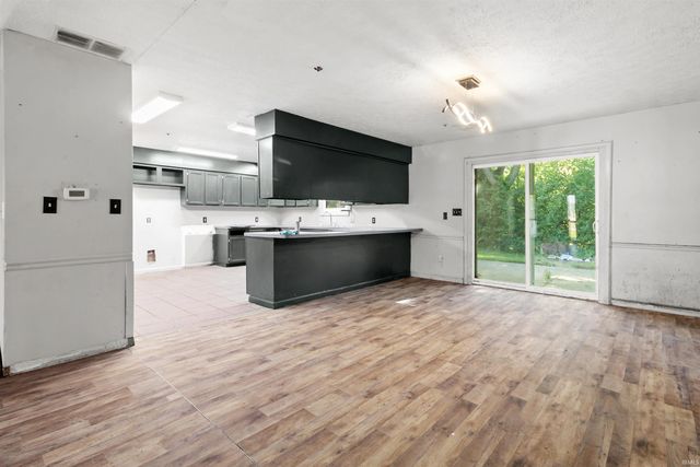 1703 S LAUREL Drive, Marion, IN 46953