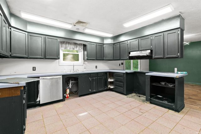 1703 S LAUREL Drive, Marion, IN 46953