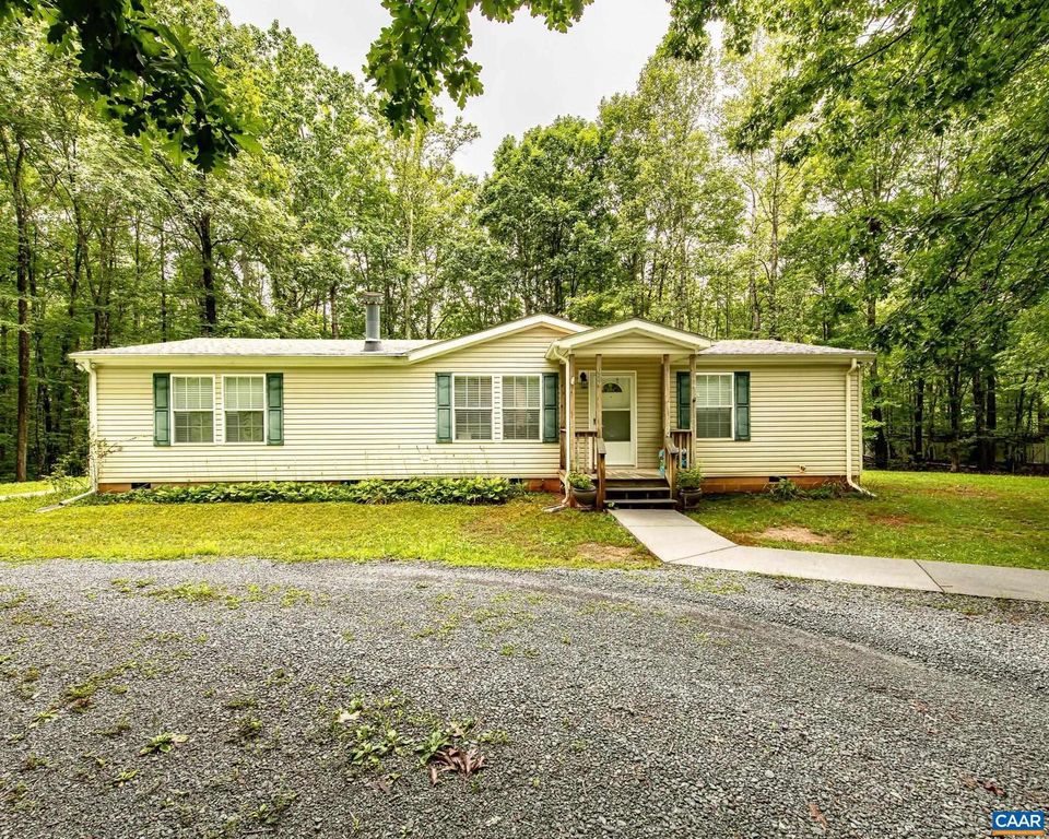 1020 THORN ROSE LN, Charlottesville, VA 22902