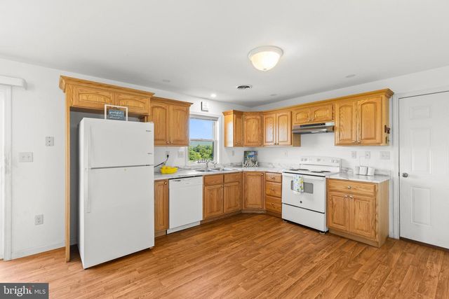 726 S BALTIMORE ST, Dillsburg, PA 17019