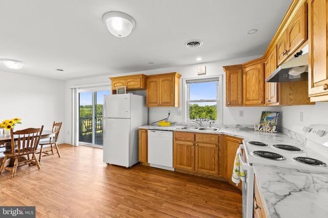 726 S BALTIMORE ST, Dillsburg, PA 17019