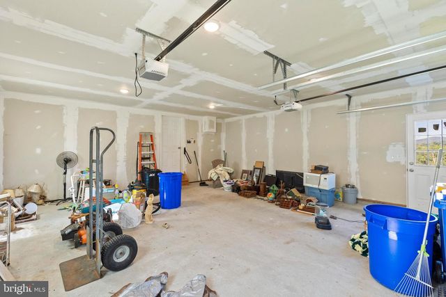 726 S BALTIMORE ST, Dillsburg, PA 17019