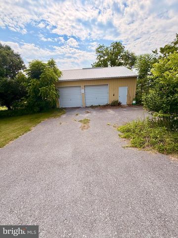 726 S BALTIMORE ST, Dillsburg, PA 17019