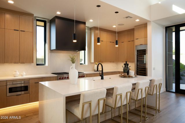 10905 E OBERLIN Way, Scottsdale, AZ 85262