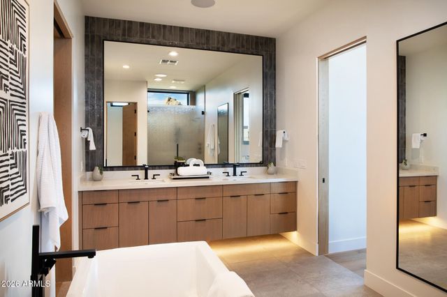 10905 E OBERLIN Way, Scottsdale, AZ 85262
