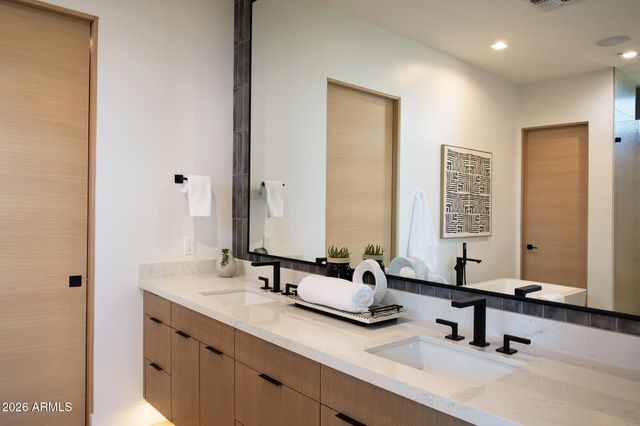 10905 E OBERLIN Way, Scottsdale, AZ 85262