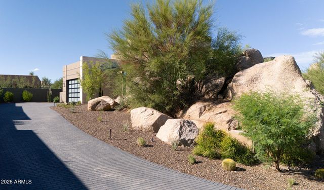 10905 E OBERLIN Way, Scottsdale, AZ 85262