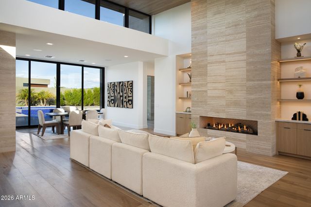 10905 E OBERLIN Way, Scottsdale, AZ 85262